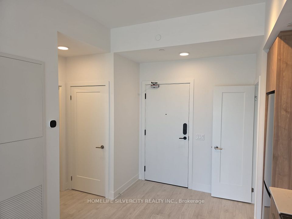 3008 William Cutmore Boulevard 716, Oakville, ON L6H 8E7 3