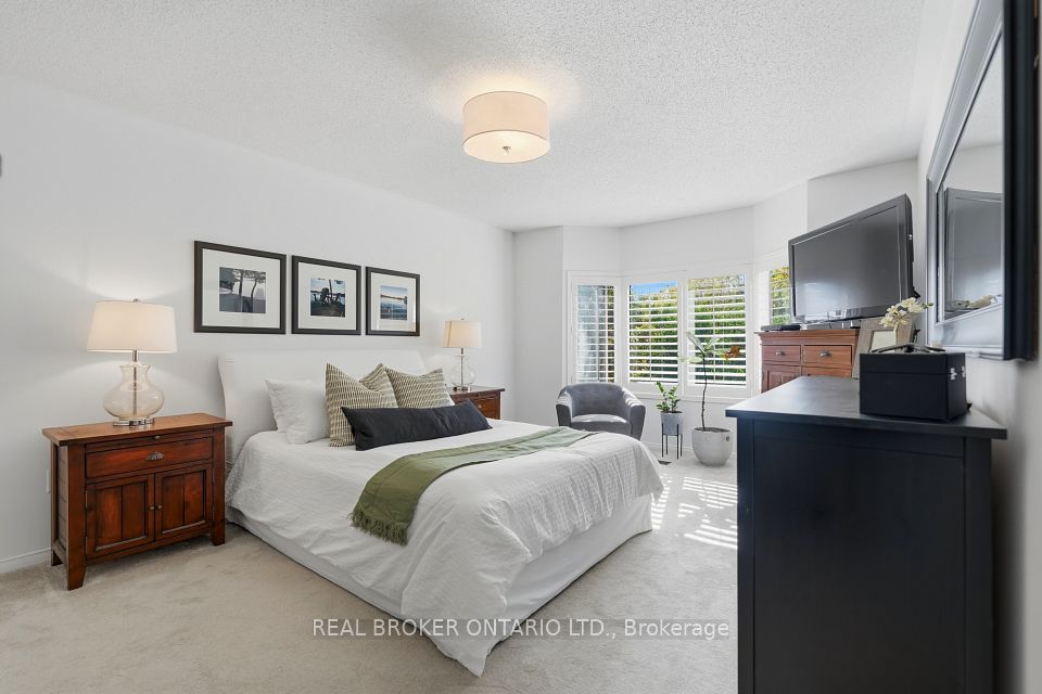 5230 Rome Crescent, Burlington, ON L7L 7B7 22