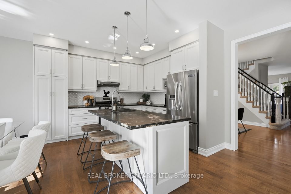 5230 Rome Crescent, Burlington, ON L7L 7B7 12
