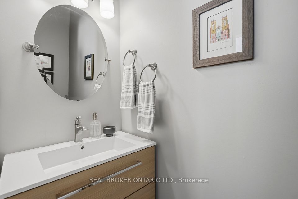 5230 Rome Crescent, Burlington, ON L7L 7B7 18