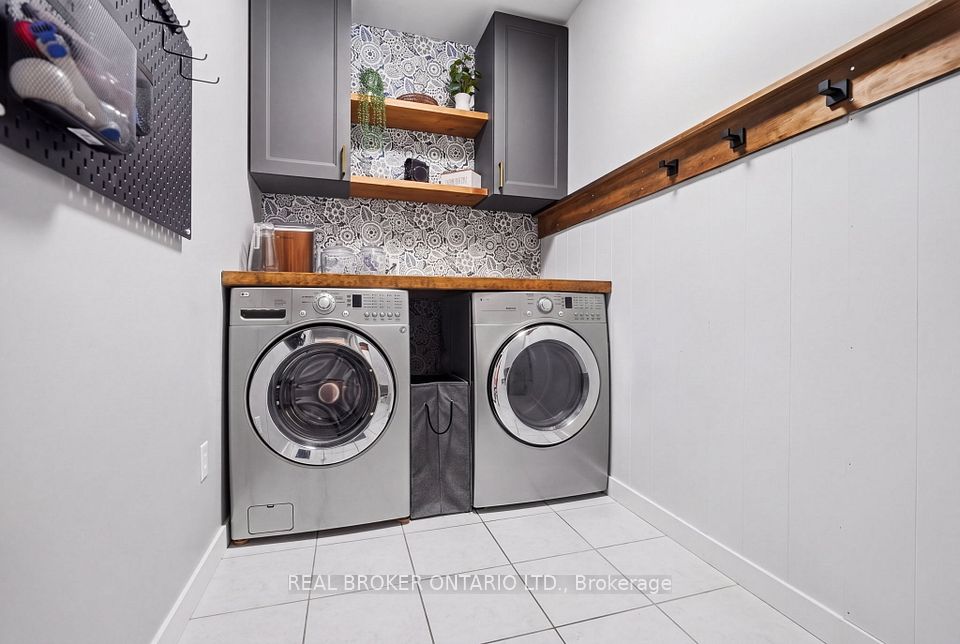 5230 Rome Crescent, Burlington, ON L7L 7B7 19
