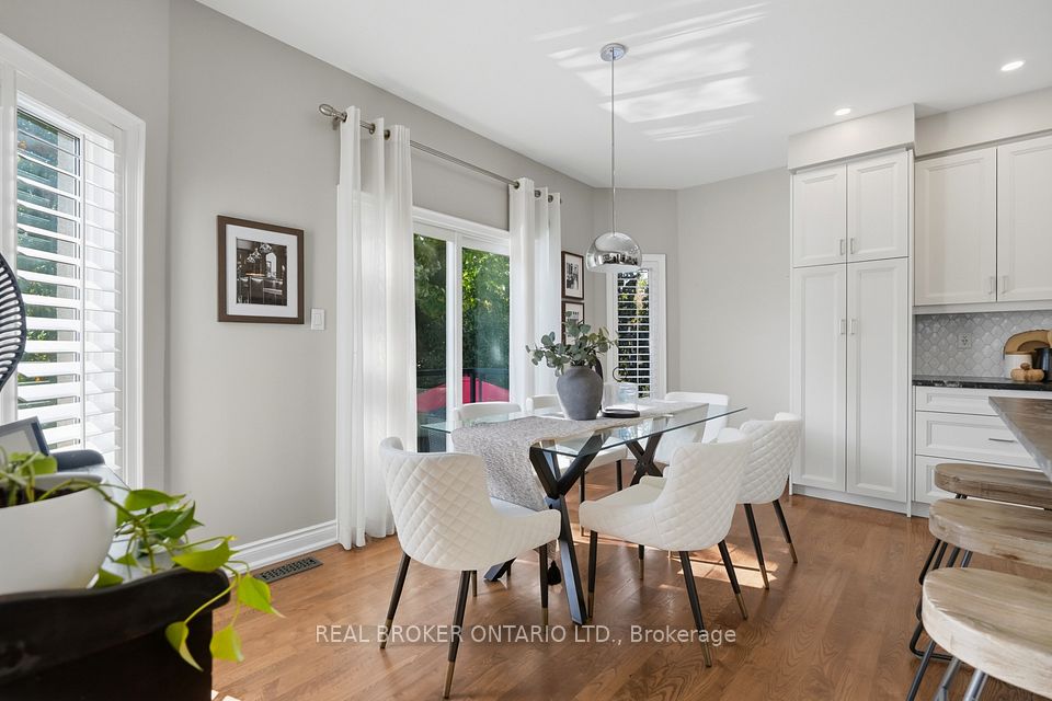 5230 Rome Crescent, Burlington, ON L7L 7B7 16