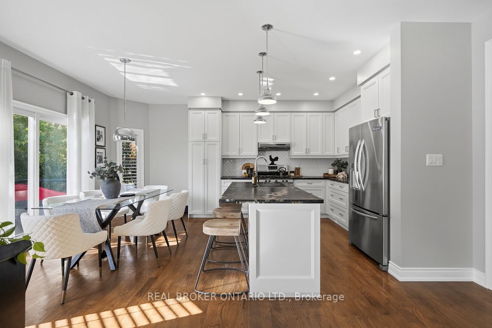 5230 Rome Crescent, Burlington, ON L7L 7B7 11