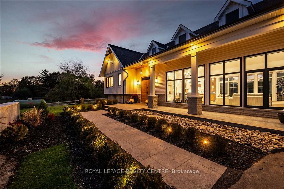 521 Old York Road, Burlington, ON L7P 4Y6 4