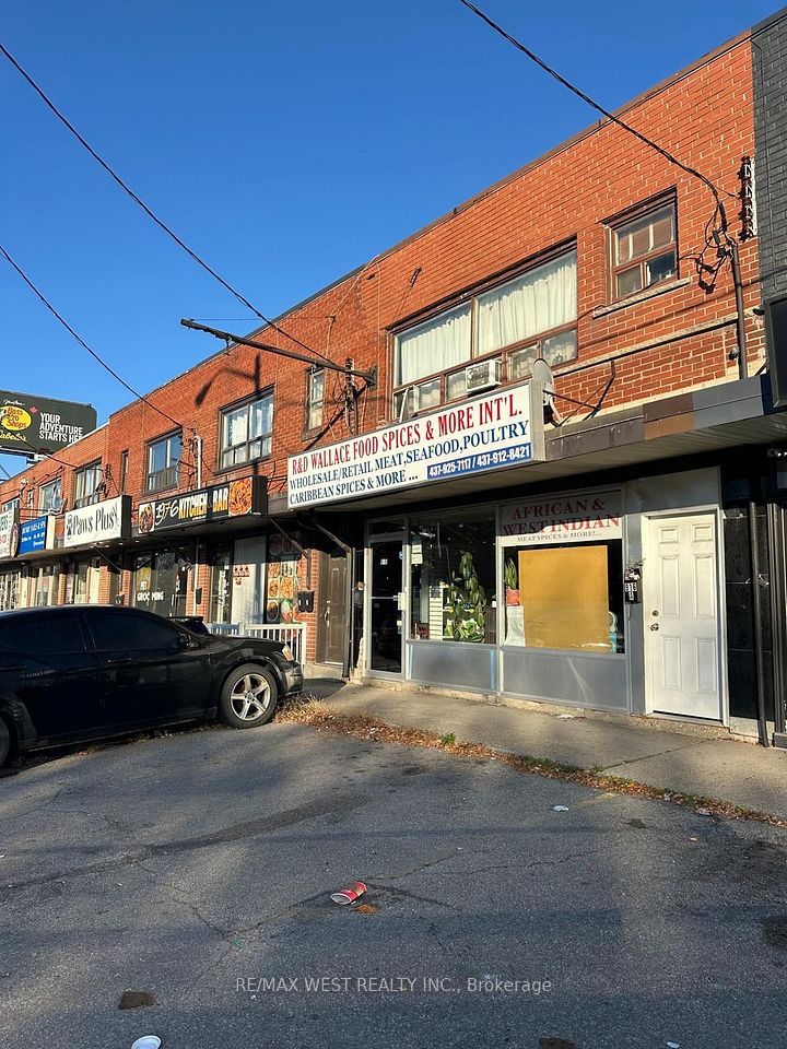916 Wilson Avenue, Toronto, ON M3K 1E7