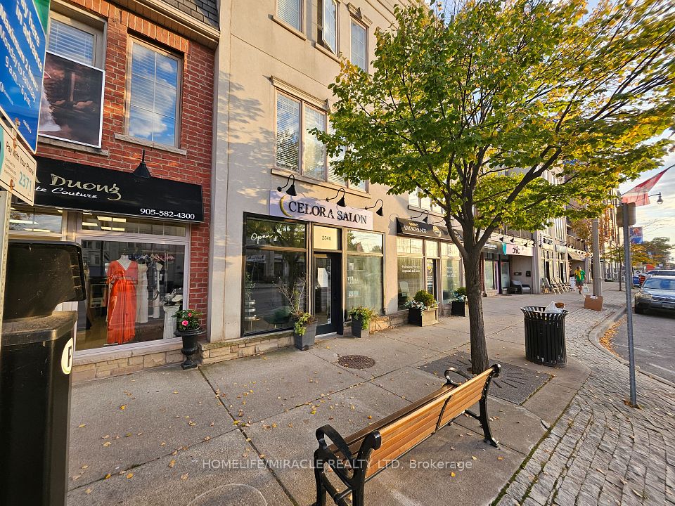 2346 Lakeshore Road W, Oakville, ON L6L 3H8 3