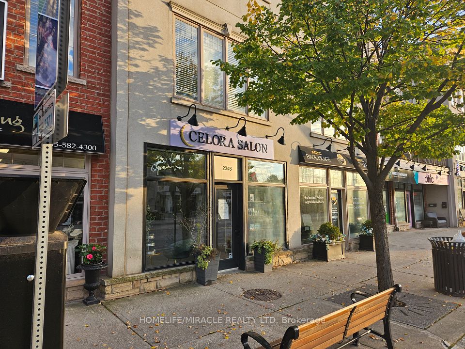 2346 Lakeshore Road W, Oakville, ON L6L 3H8 4