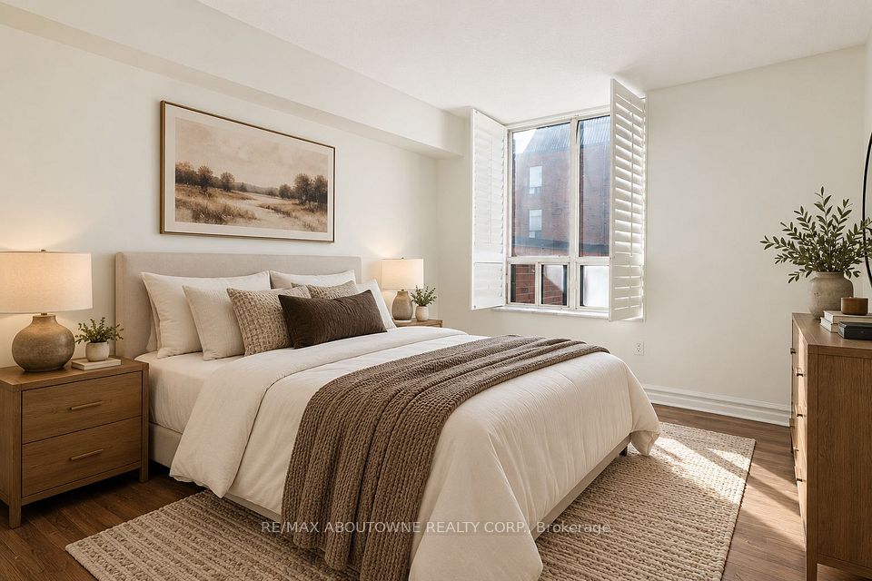 221 Robinson Street 215, Oakville, ON L6J 7N9 23