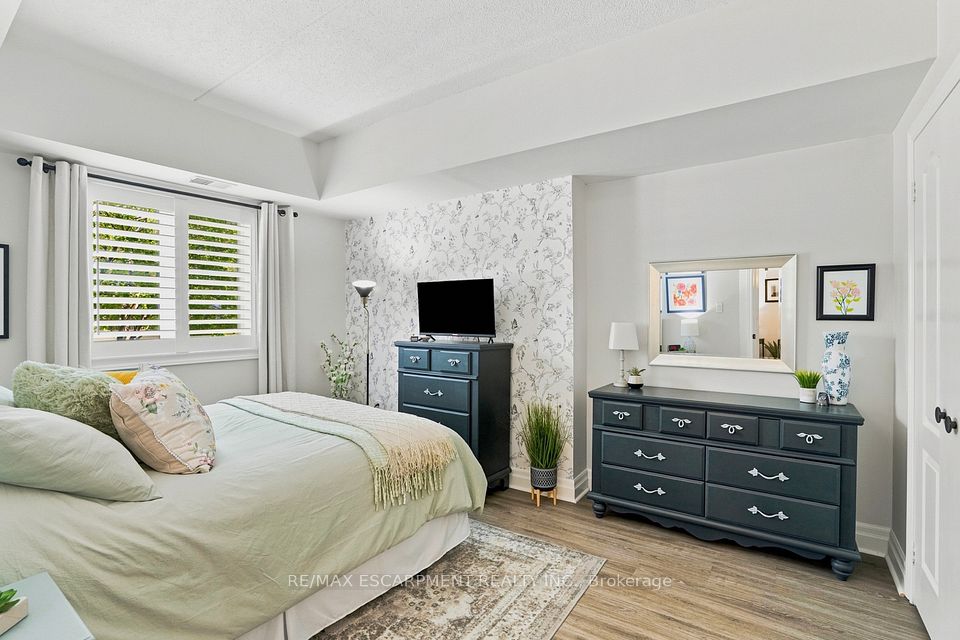 4016 Kilmer Drive 101, Burlington, ON L7M 5A7 23