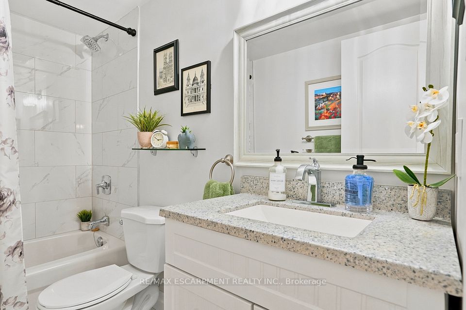 4016 Kilmer Drive 101, Burlington, ON L7M 5A7 22