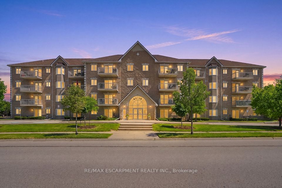 4016 Kilmer Drive 101, Burlington, ON L7M 5A7 2