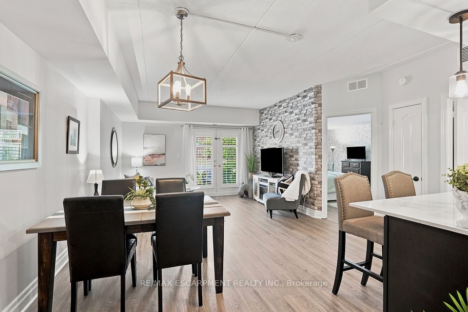 4016 Kilmer Drive 101, Burlington, ON L7M 5A7 9