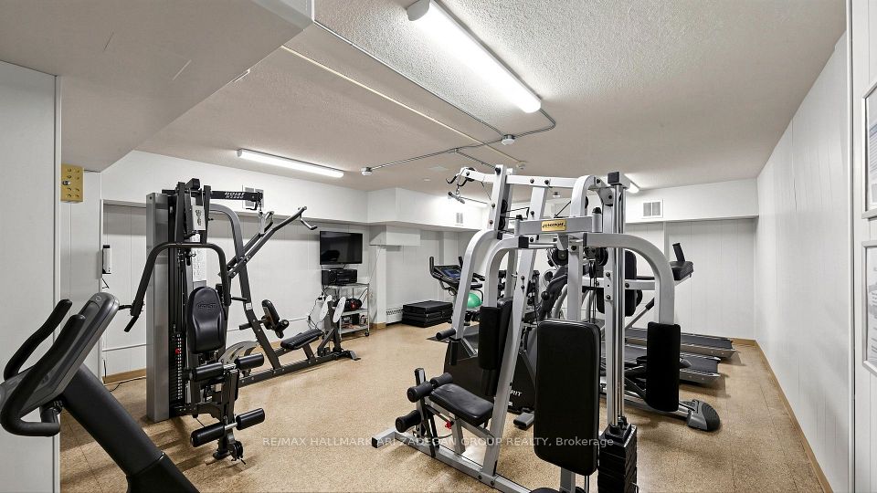975 Warwick Court 1406, Burlington, ON L7T 3Z7 15