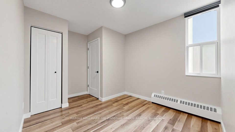 975 Warwick Court 1406, Burlington, ON L7T 3Z7 10