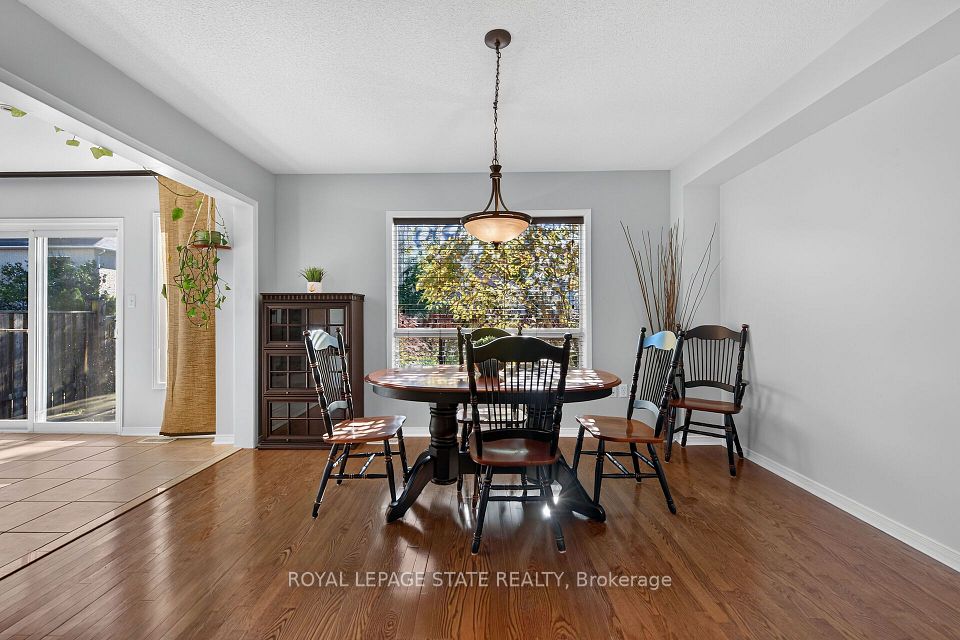 5440 KINDOS Street, Burlington, ON L7L 7M9 10