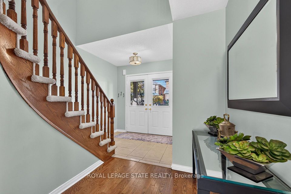 5440 KINDOS Street, Burlington, ON L7L 7M9 24