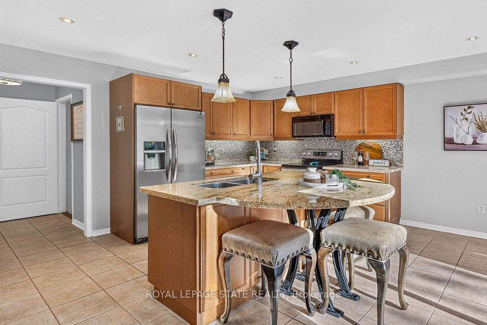 5440 KINDOS Street, Burlington, ON L7L 7M9 13