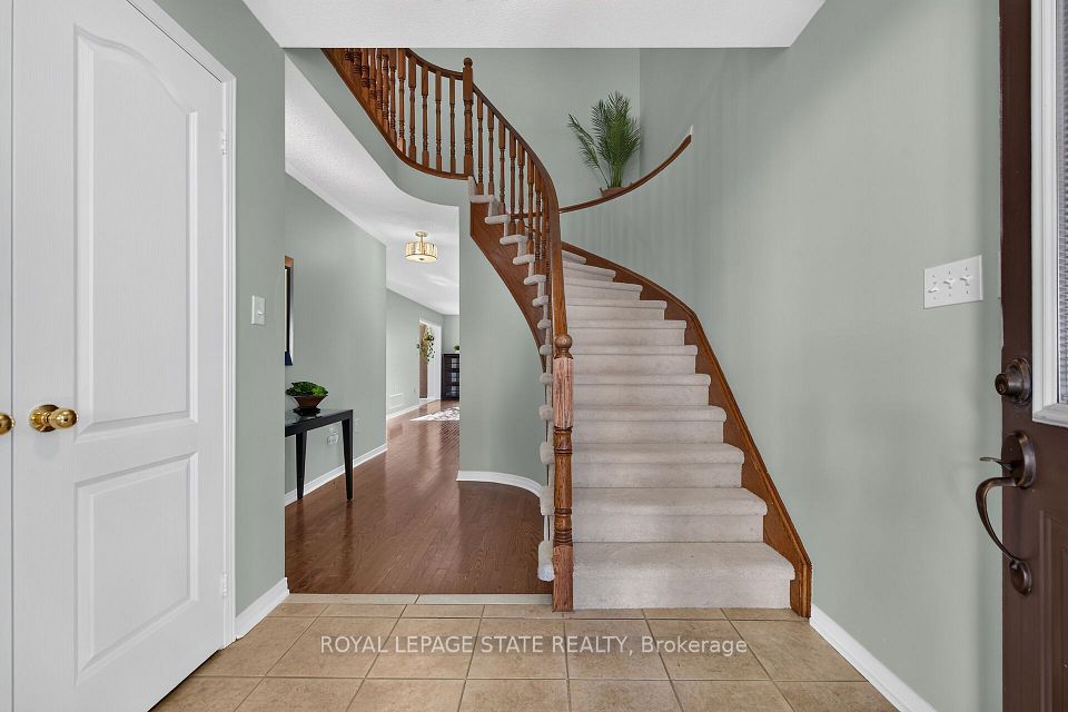 5440 KINDOS Street, Burlington, ON L7L 7M9 5