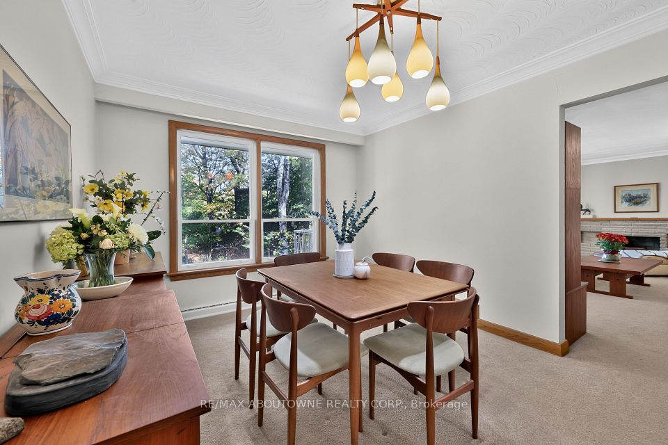 2086 Glenforest Crescent, Oakville, ON L6J 2G4 11