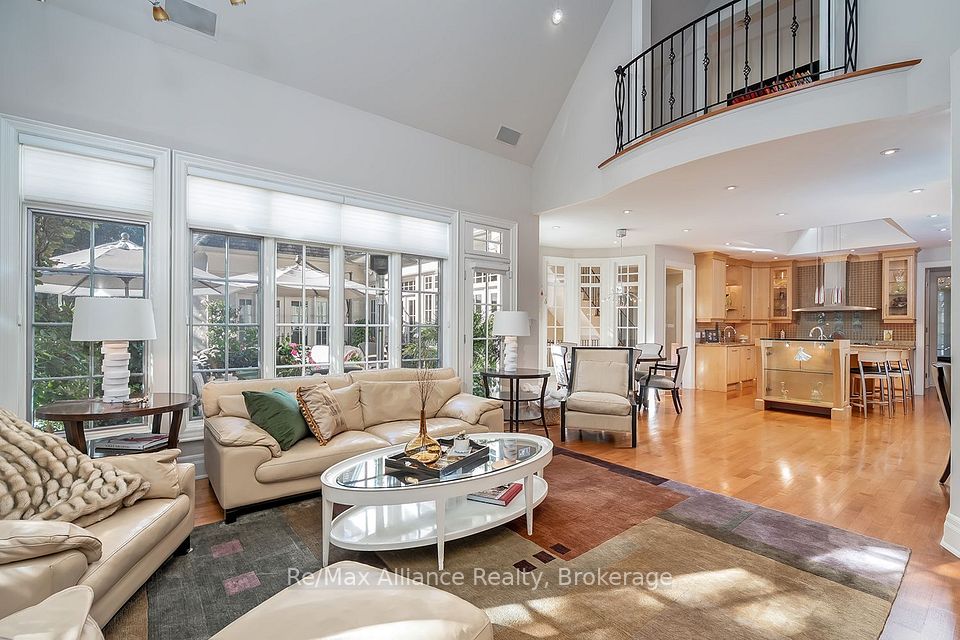 1426 Lakeshore Road E, Oakville, ON L6J 1M1 15