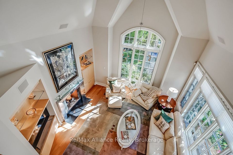 1426 Lakeshore Road E, Oakville, ON L6J 1M1 17