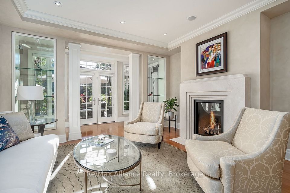 1426 Lakeshore Road E, Oakville, ON L6J 1M1 18