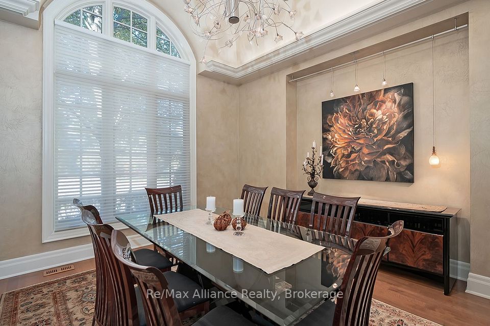 1426 Lakeshore Road E, Oakville, ON L6J 1M1 8