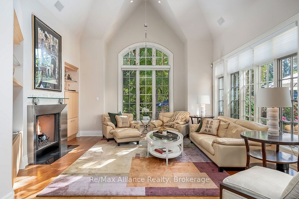 1426 Lakeshore Road E, Oakville, ON L6J 1M1 16