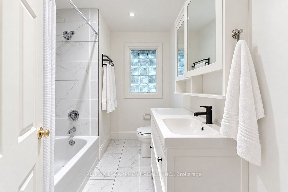 505 Patricia Drive, Oakville, ON L6K 1L9 10