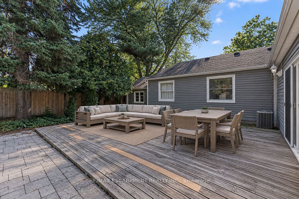 505 Patricia Drive, Oakville, ON L6K 1L9 23