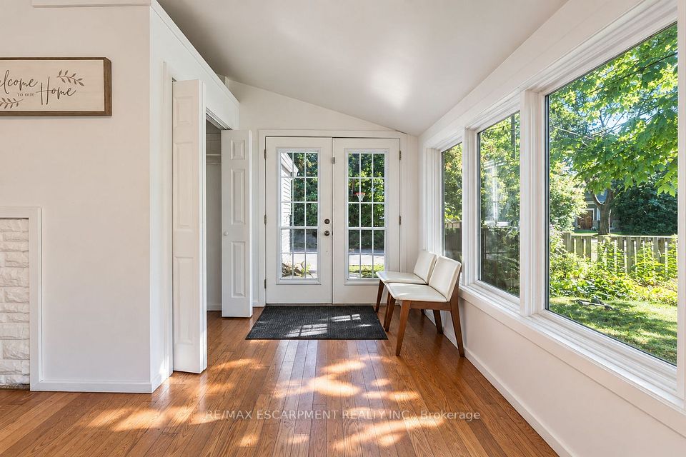 505 Patricia Drive, Oakville, ON L6K 1L9 5