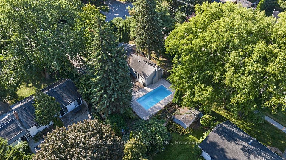 505 Patricia Drive, Oakville, ON L6K 1L9 24
