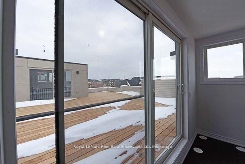 3050 Postridge Drive, Oakville, ON L6H 0R9 22