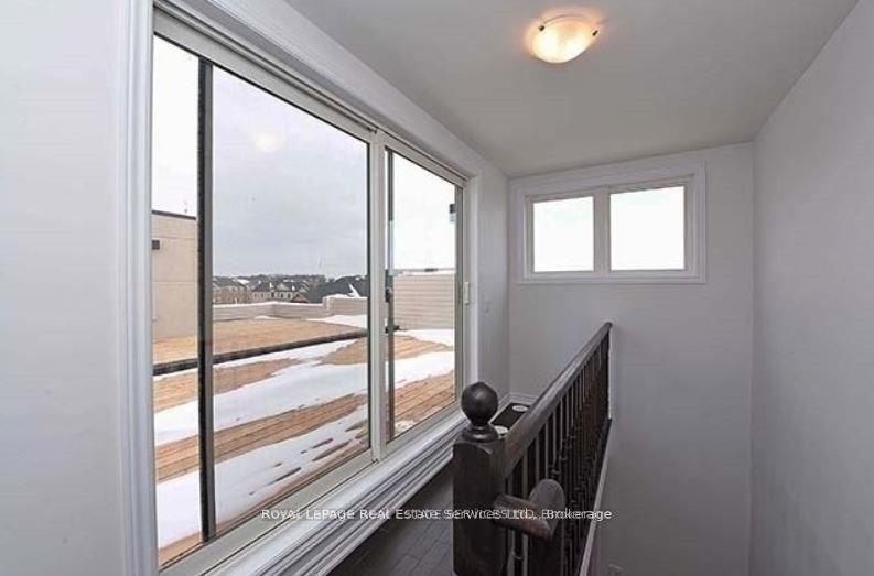 3050 Postridge Drive, Oakville, ON L6H 0R9 20