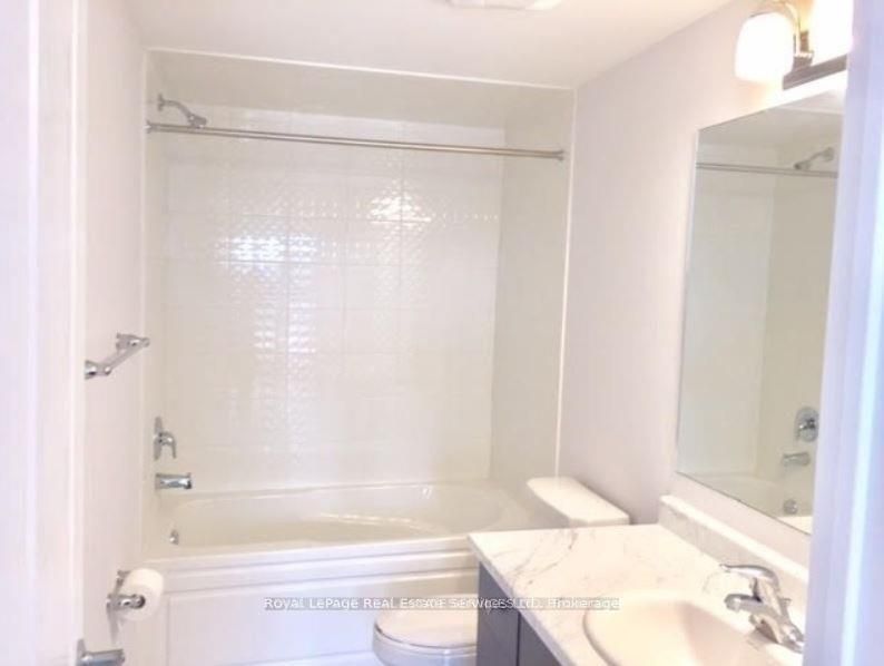 3050 Postridge Drive, Oakville, ON L6H 0R9 16
