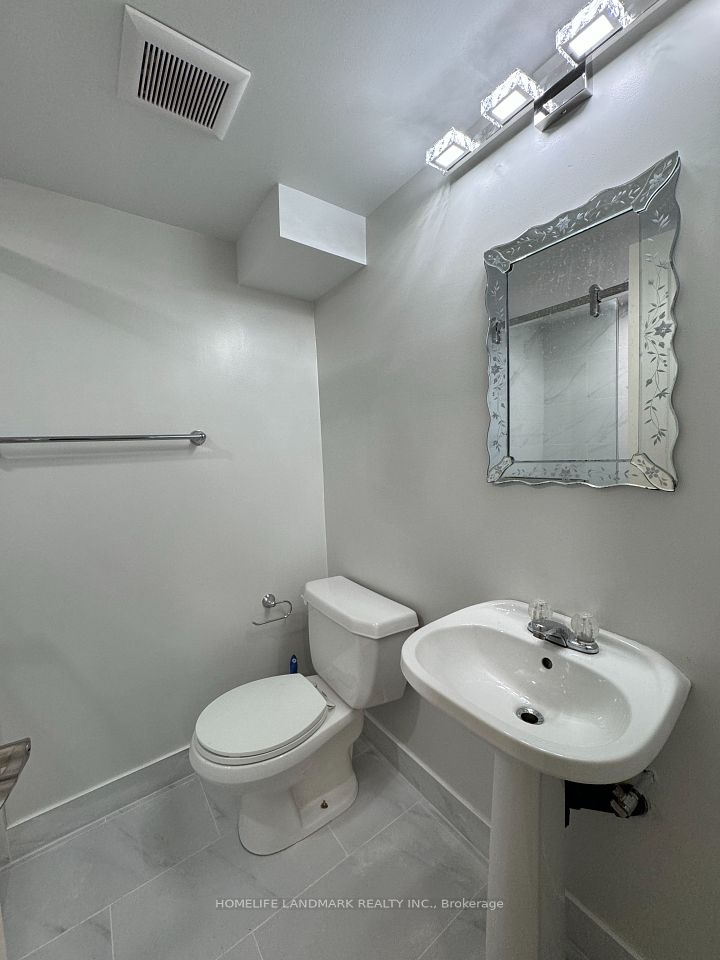 2042 Constance Drive, Oakville, ON L6J 2V5 7