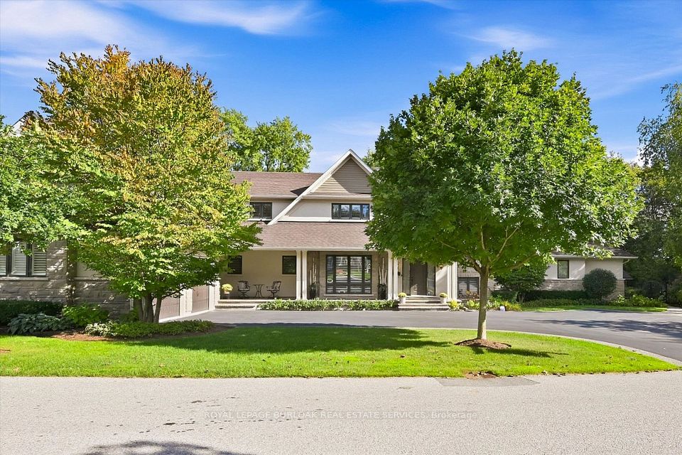 534 Ann Avenue, Burlington, ON L7T 2S6 2