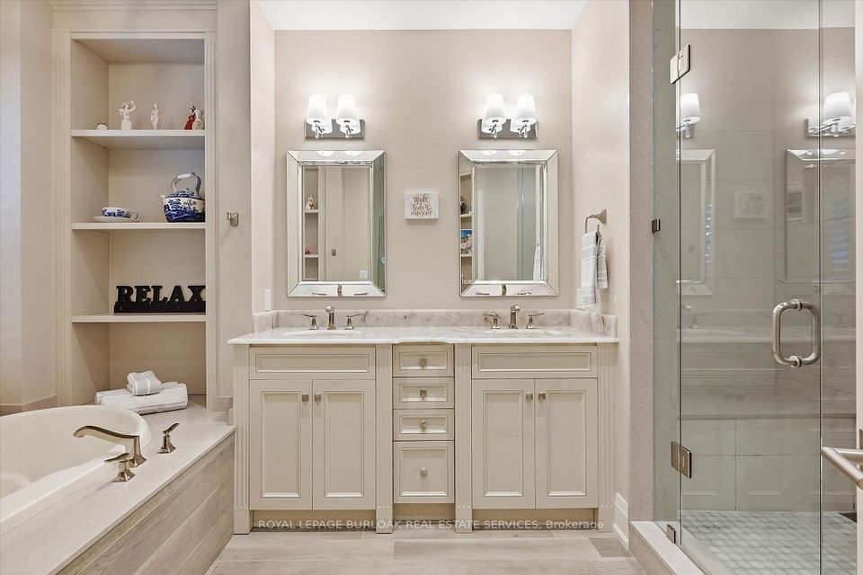 534 Ann Avenue, Burlington, ON L7T 2S6 22
