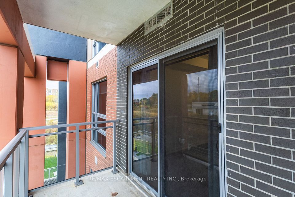 4040 Upper Middle Road 318, Burlington, ON L7M 0H2 23