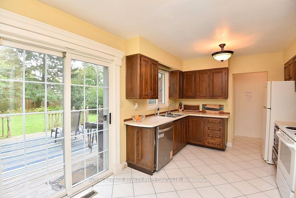 274 Belvenia Road, Burlington, ON L7L 2G4 17