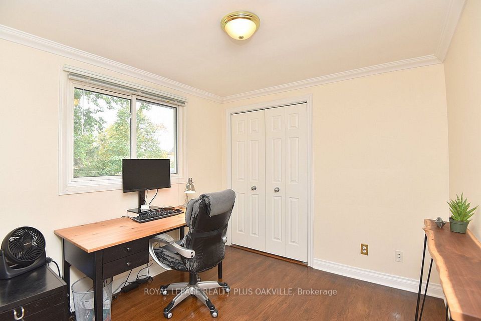 274 Belvenia Road, Burlington, ON L7L 2G4 25
