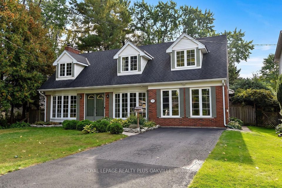 274 Belvenia Road, Burlington, ON L7L 2G4 2