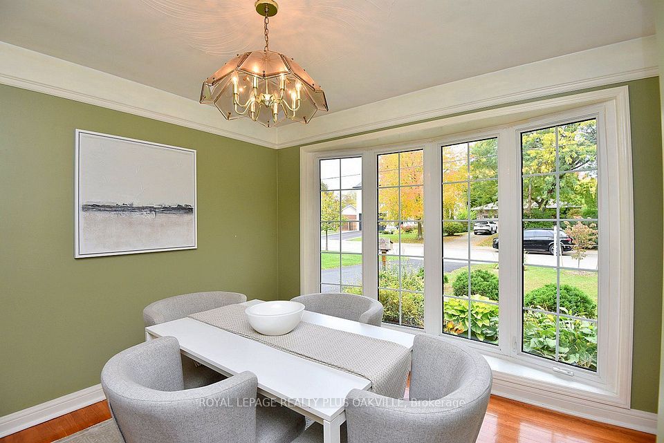 274 Belvenia Road, Burlington, ON L7L 2G4 16