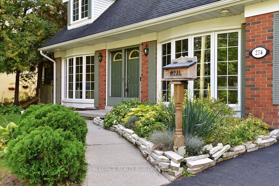 274 Belvenia Road, Burlington, ON L7L 2G4 4