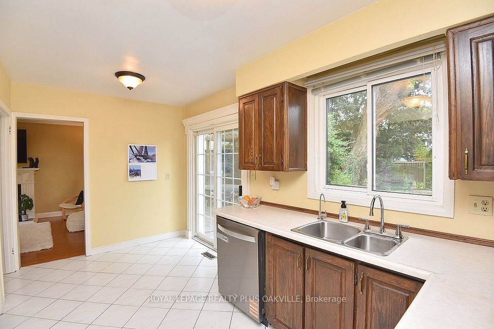 274 Belvenia Road, Burlington, ON L7L 2G4 19