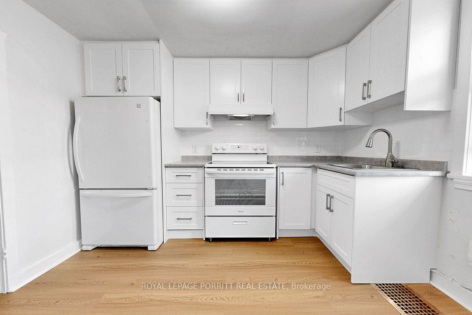 3399A Lake Shore Boulevard W, Toronto, ON M8W 1N2 6