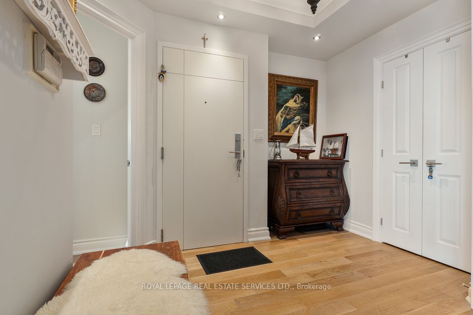 2267 Lake Shore Boulevard W 1304, Toronto, ON M8V 3X2 6