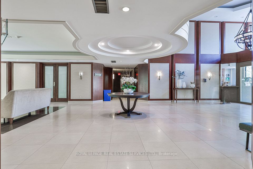 2267 Lake Shore Boulevard W 1304, Toronto, ON M8V 3X2 5