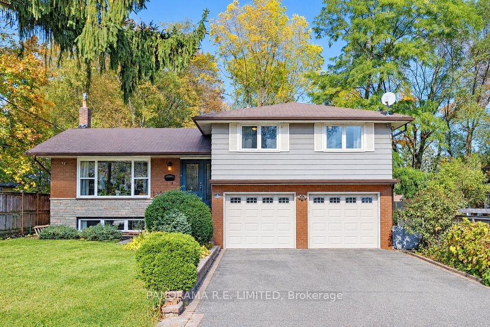 Detached at 4 Donalbert Road, Toronto, ON M9B 2E7