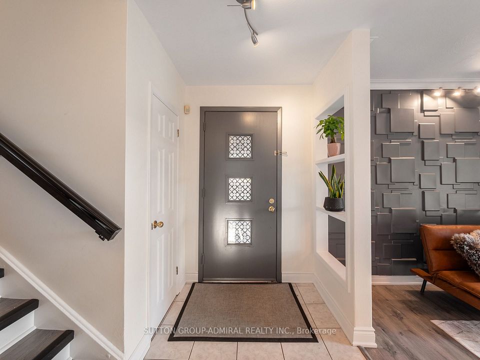 49 Kennebec Crescent, Toronto, ON M9W 2R8 6
